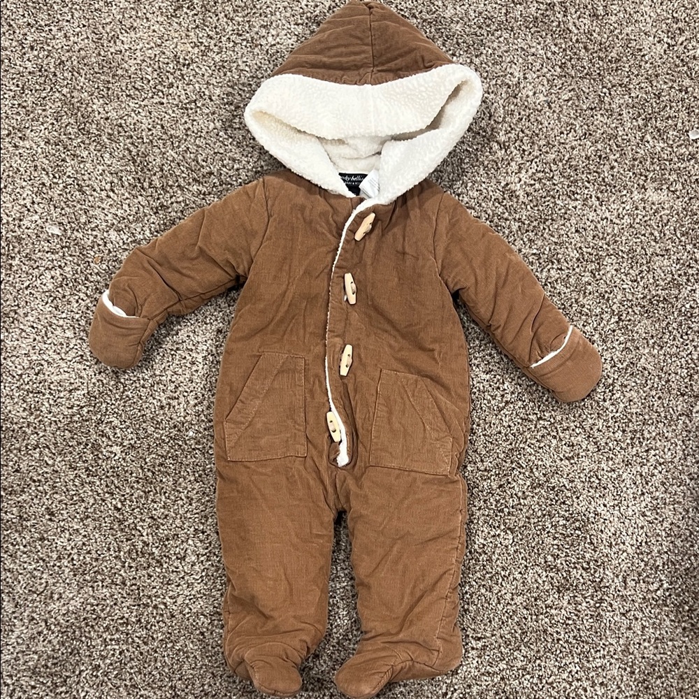 Wendy Bellissimo Cream Baby Onesie
